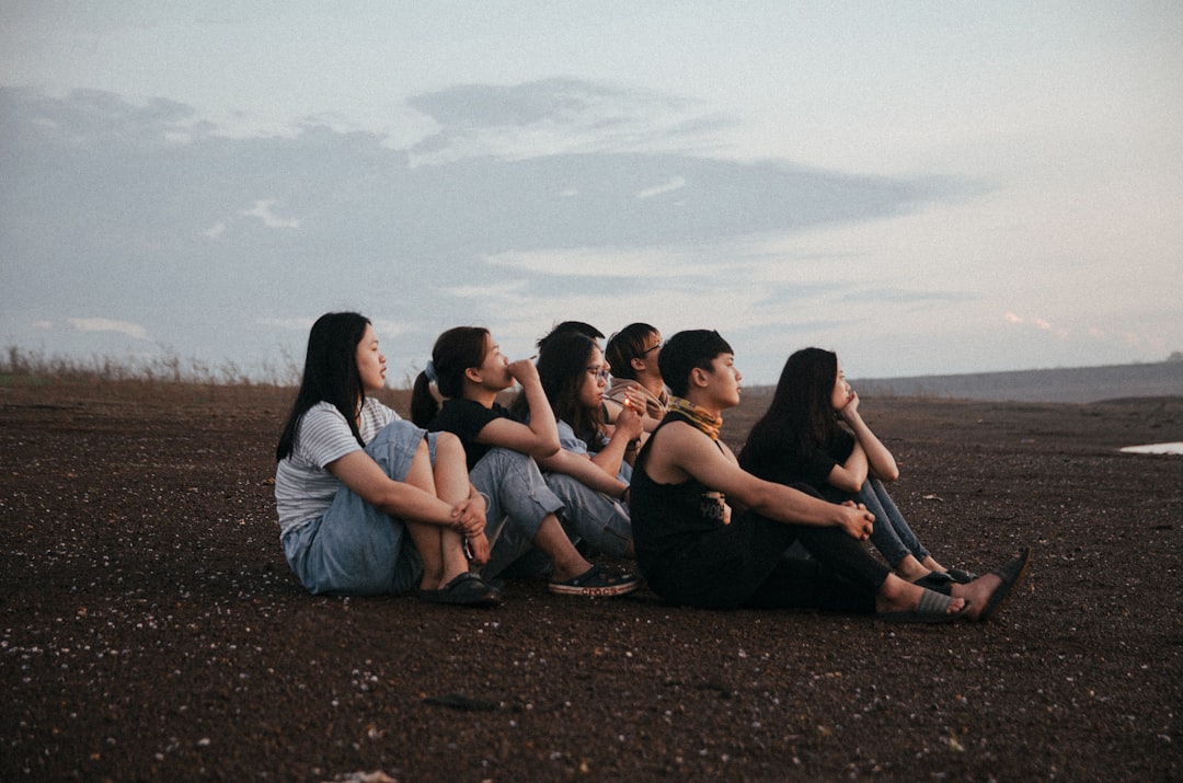 Meaningful Relationship Building: Nonviolent Communication (NVC), Emotional Boundaries, and Deep Community Cultivation - Featured Image